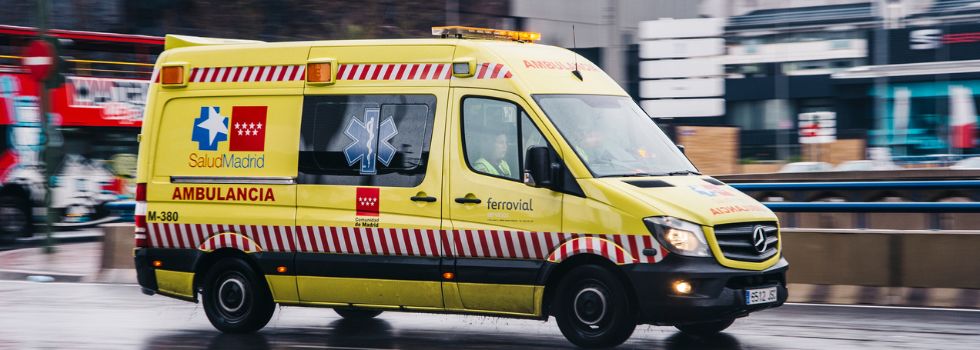 ARAG_Qué hacer ante un vehículo que tiene una emergencia_2