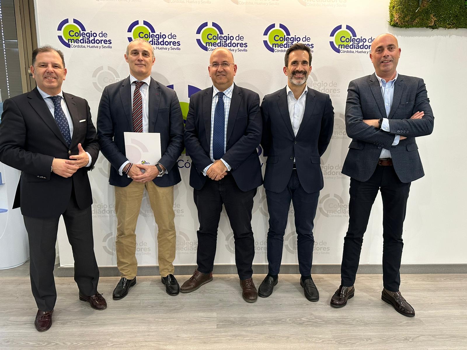 Protocolo ARAG y Colegio Córdoba, Huelva y Sevilla